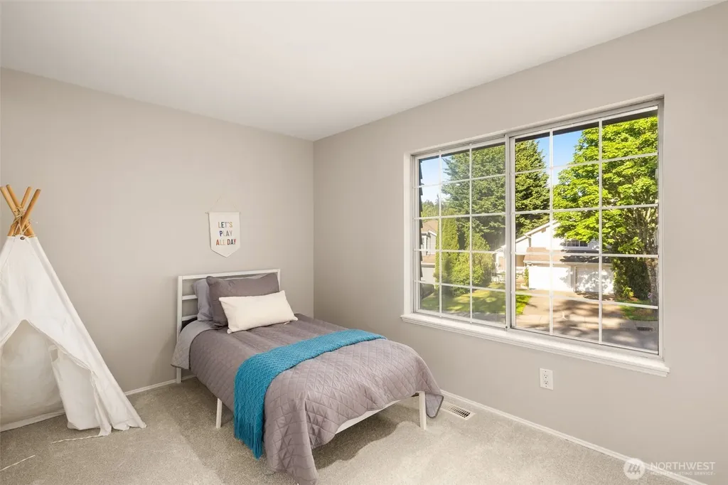 3541 252nd Place SE Sammamish WA 98029