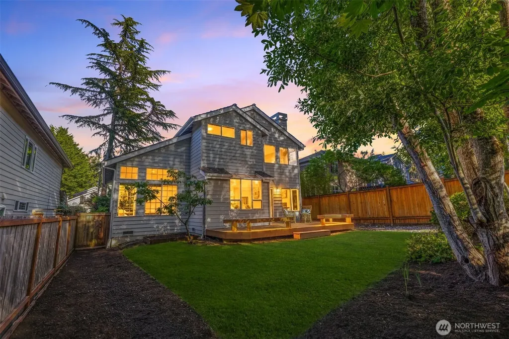 3541 252nd Place SE Sammamish WA 98029