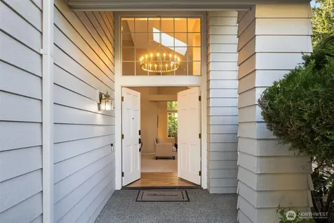 3541 252nd Place SE Sammamish WA 98029