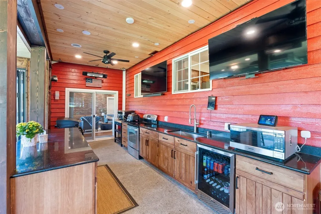 6845 183rd Avenue SW Rochester WA 98579