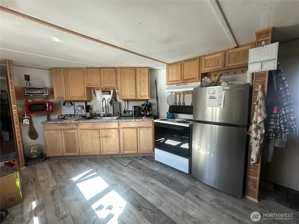 8080 NW Harborview Road NW Blaine WA 98230