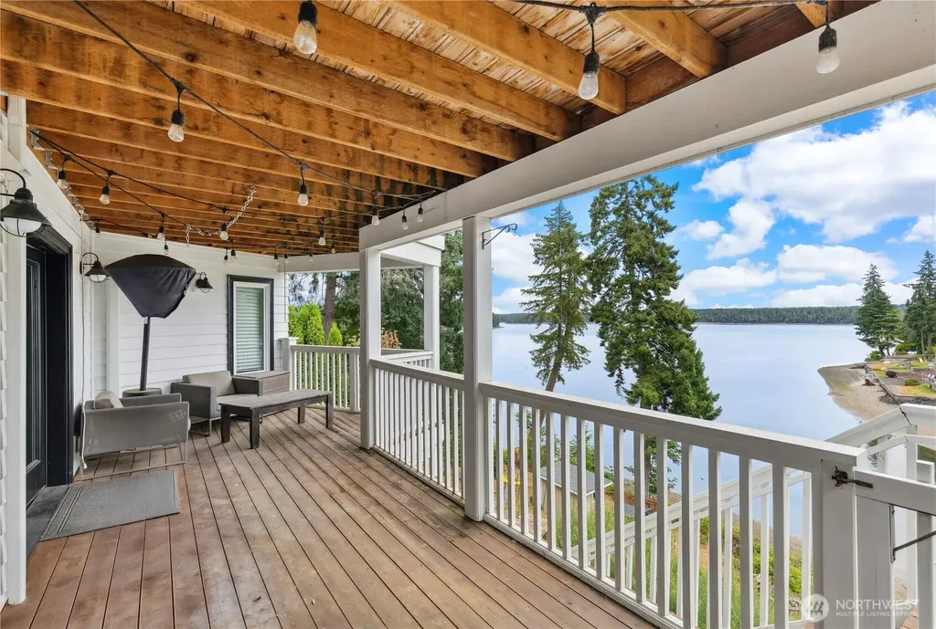 2142 Island Drive NW Olympia WA 98502