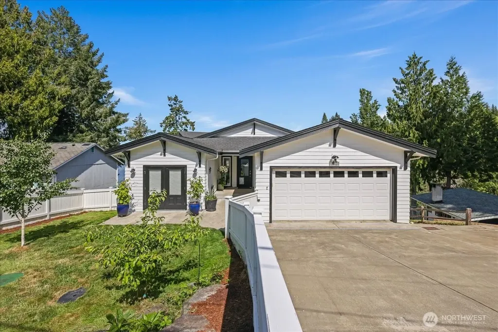 2142 Island Drive NW Olympia WA 98502
