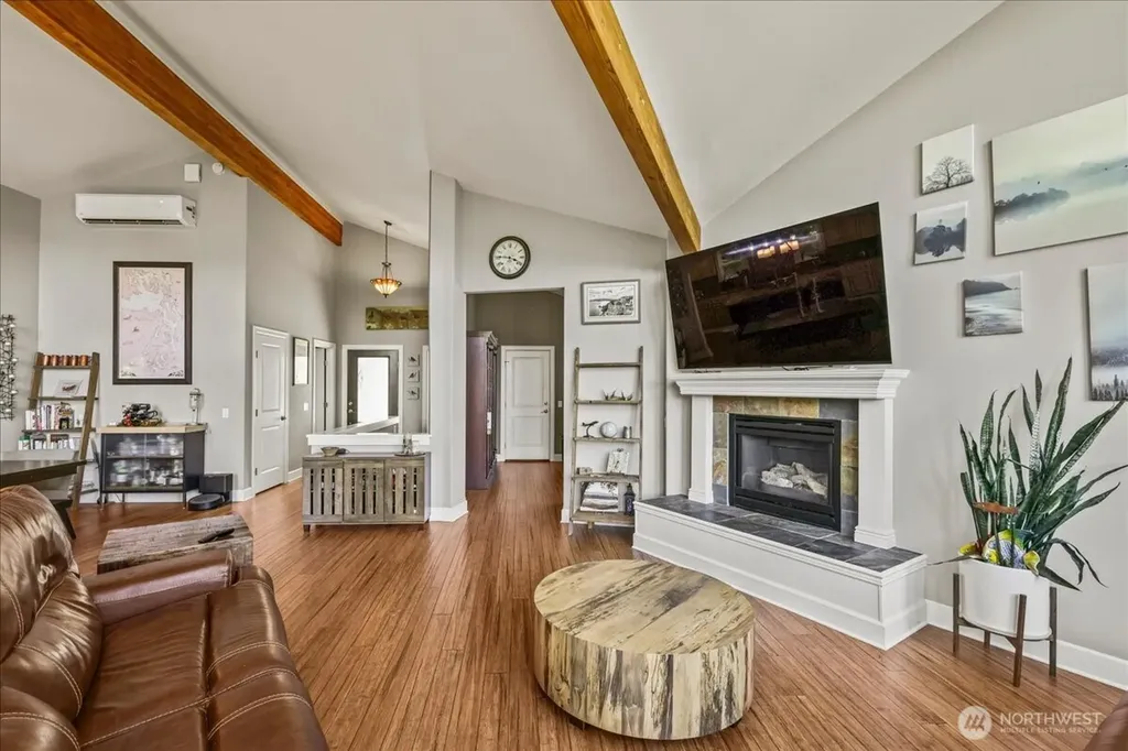 2142 Island Drive NW Olympia WA 98502