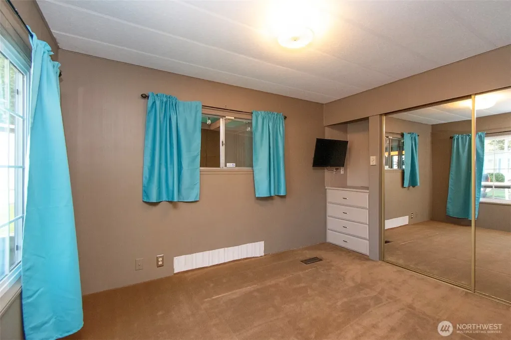 90 Baywood Village Road Sequim WA 98382