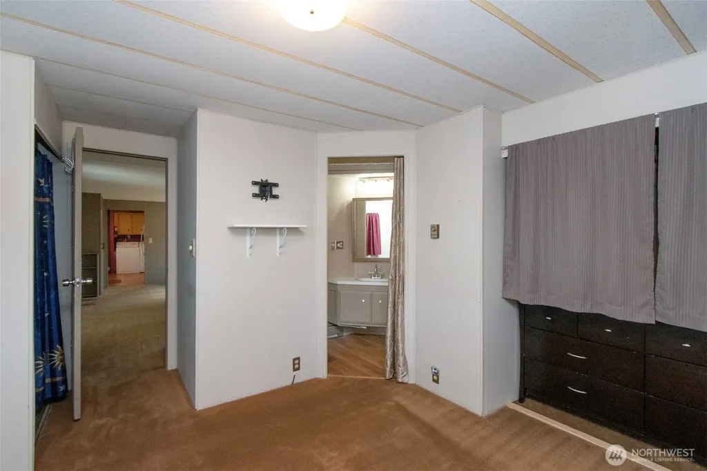 90 Baywood Village Road Sequim WA 98382
