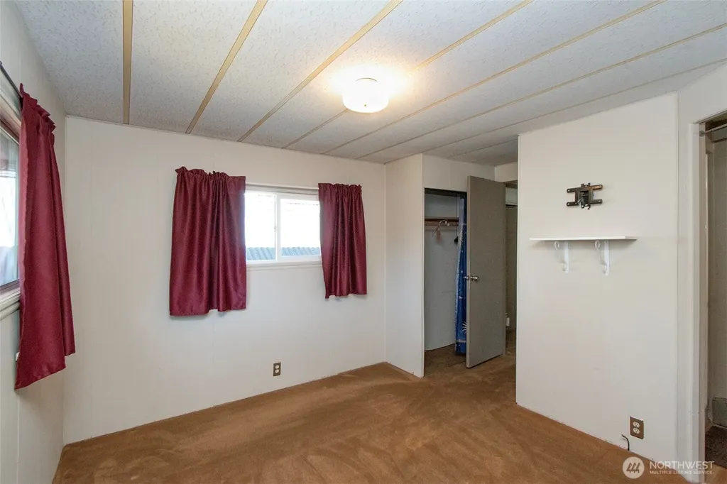 90 Baywood Village Road Sequim WA 98382