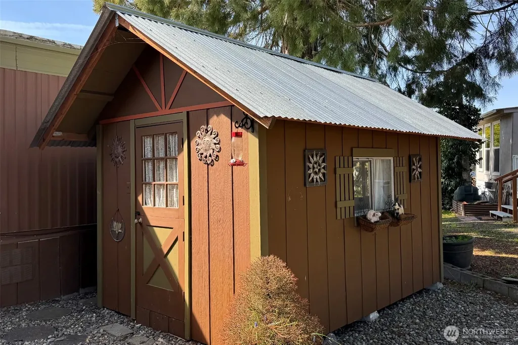 90 Baywood Village Road Sequim WA 98382