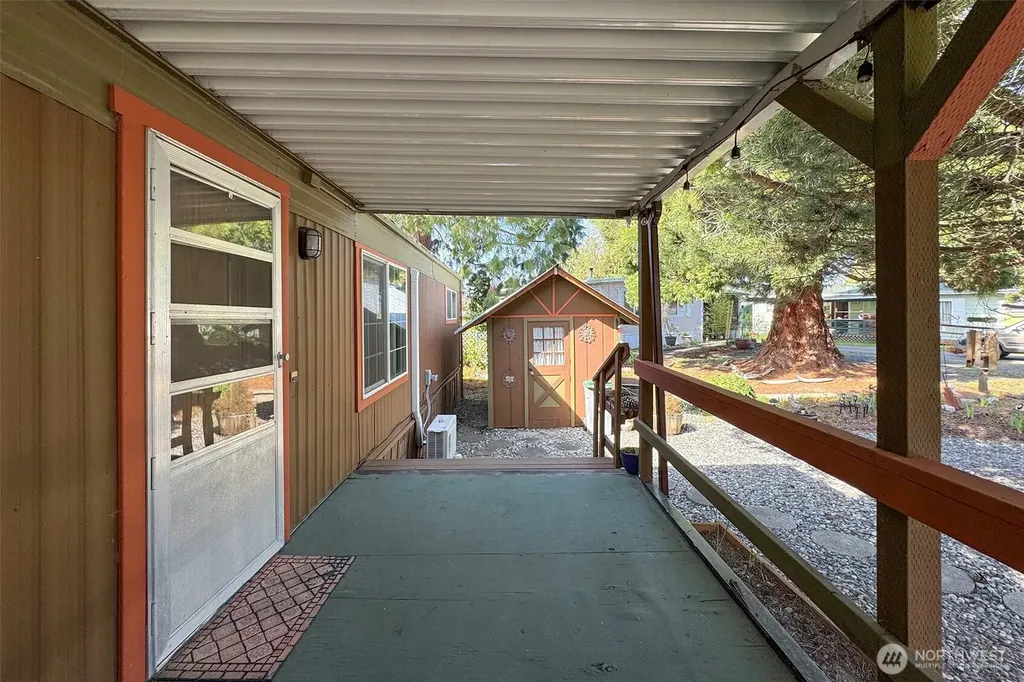 90 Baywood Village Road Sequim WA 98382