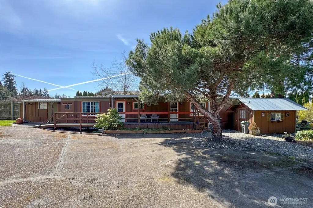 90 Baywood Village Road Sequim WA 98382