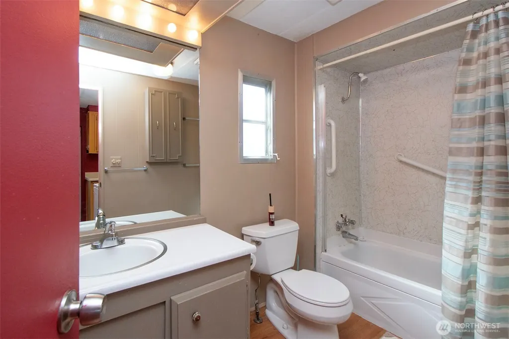 90 Baywood Village Road Sequim WA 98382