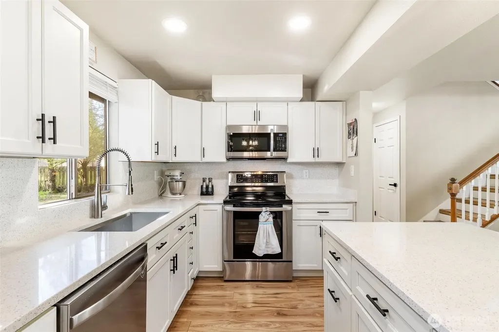 28915 229th Place SE Black Diamond WA 98010