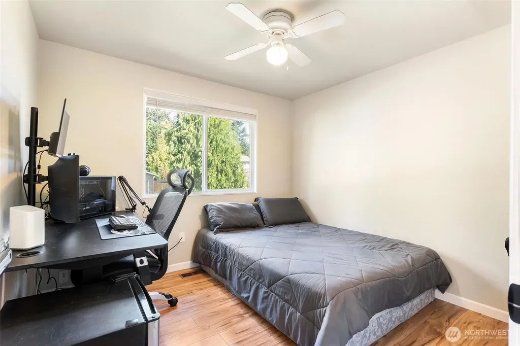 28915 229th Place SE Black Diamond WA 98010