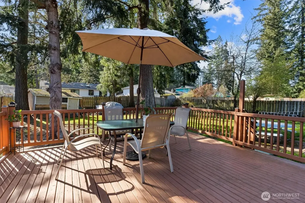 28915 229th Place SE Black Diamond WA 98010