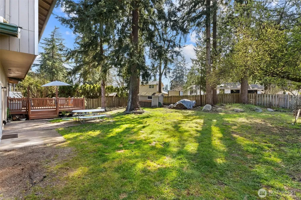 28915 229th Place SE Black Diamond WA 98010