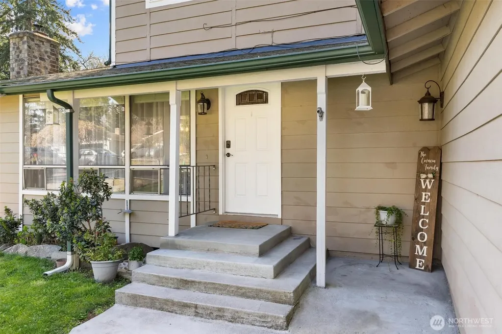 28915 229th Place SE Black Diamond WA 98010