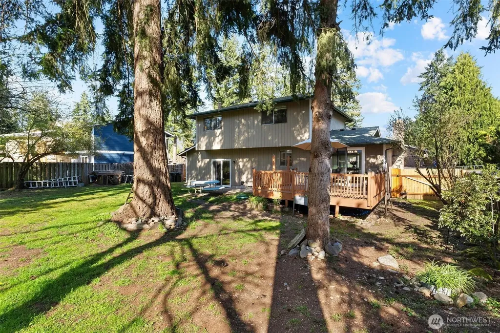 28915 229th Place SE Black Diamond WA 98010