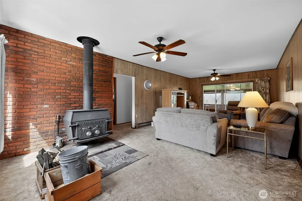 3506 Sr 105 Grayland WA 98547
