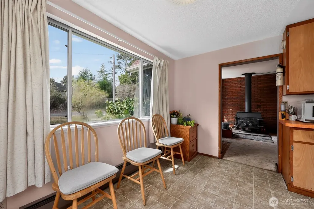 3506 Sr 105 Grayland WA 98547