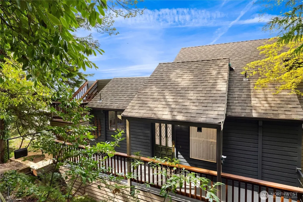 16611 SW Maplewild Avenue Burien WA 98166