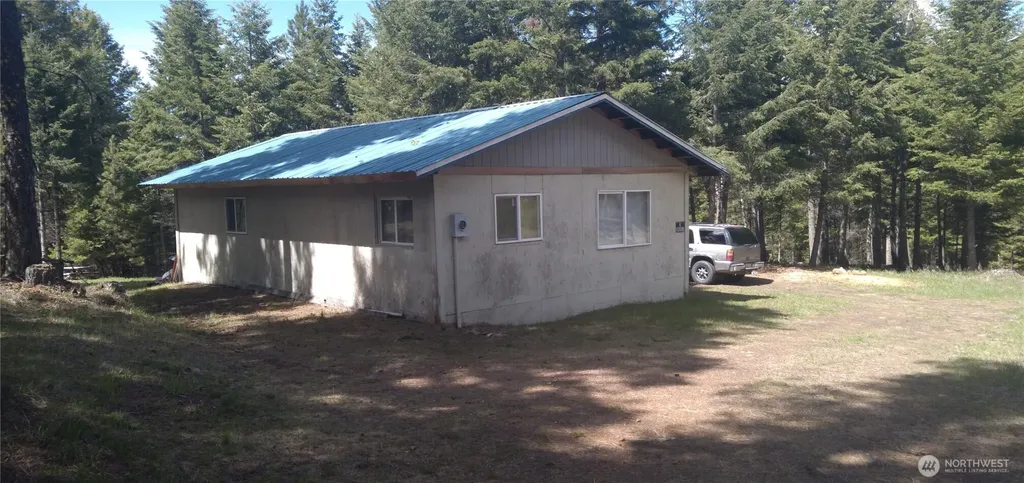 51 Trap Line Loop Road Oroville WA 98844