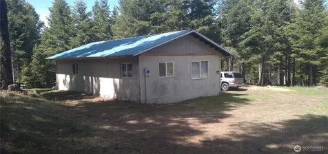 51 Trap Line Loop Road Oroville WA 98844