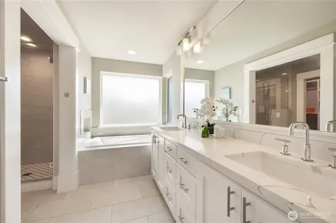 10015 131st Place NE Kirkland WA 98033