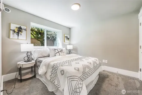 10015 131st Place NE Kirkland WA 98033