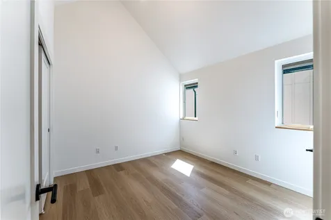 10350 Wallingford Avenue N Seattle WA 98133