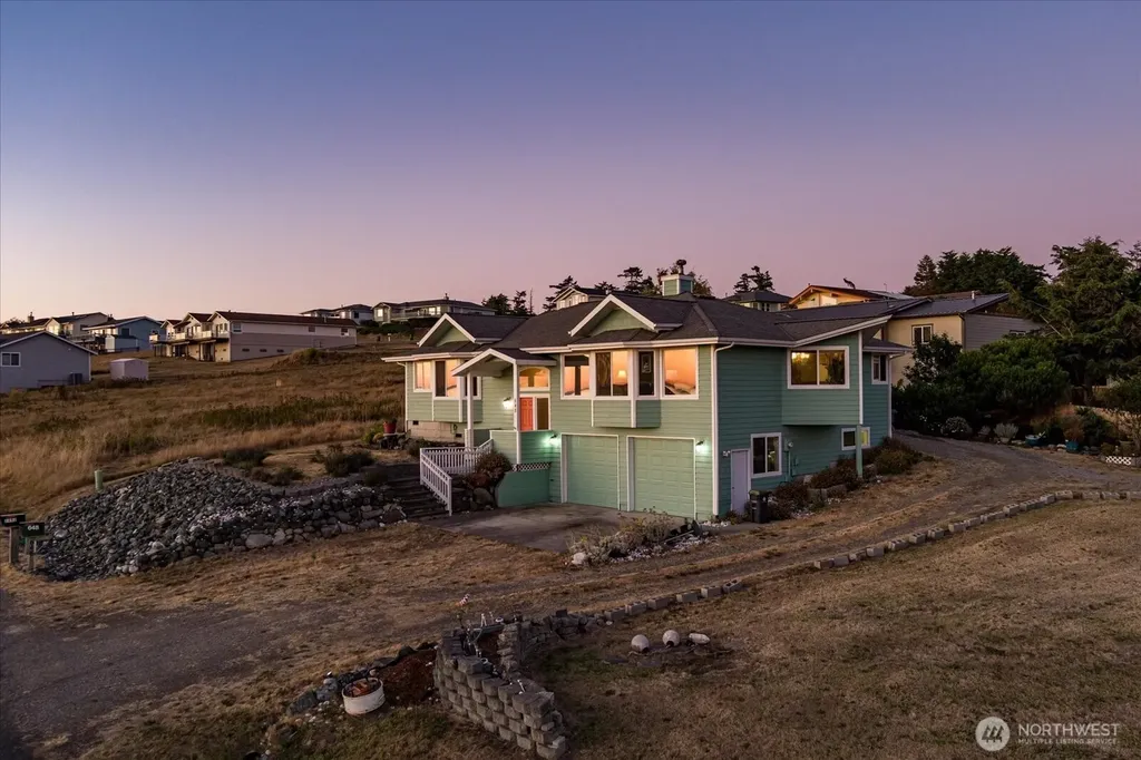 648 Hacienda Drive Coupeville WA 98239