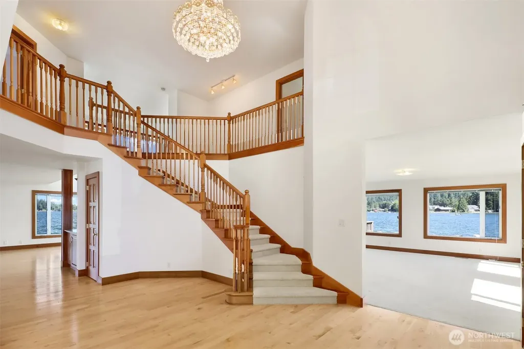 1555 Fairview Street Bellingham WA 98229
