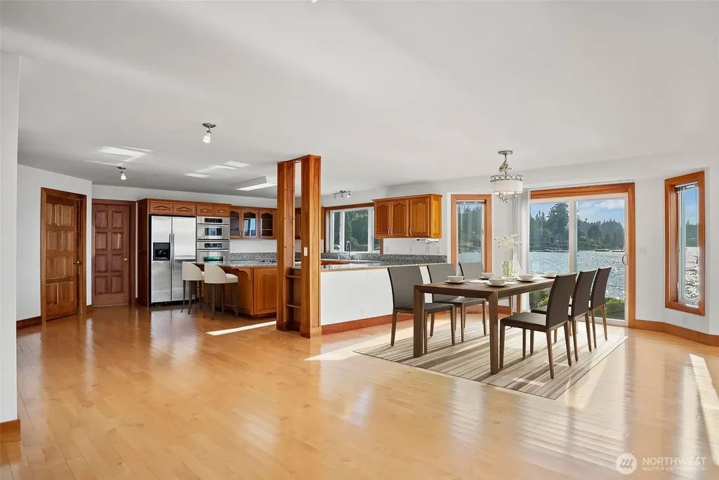 1555 Fairview Street Bellingham WA 98229
