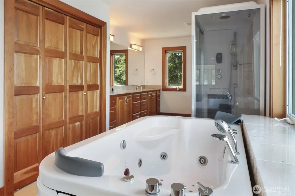 1555 Fairview Street Bellingham WA 98229