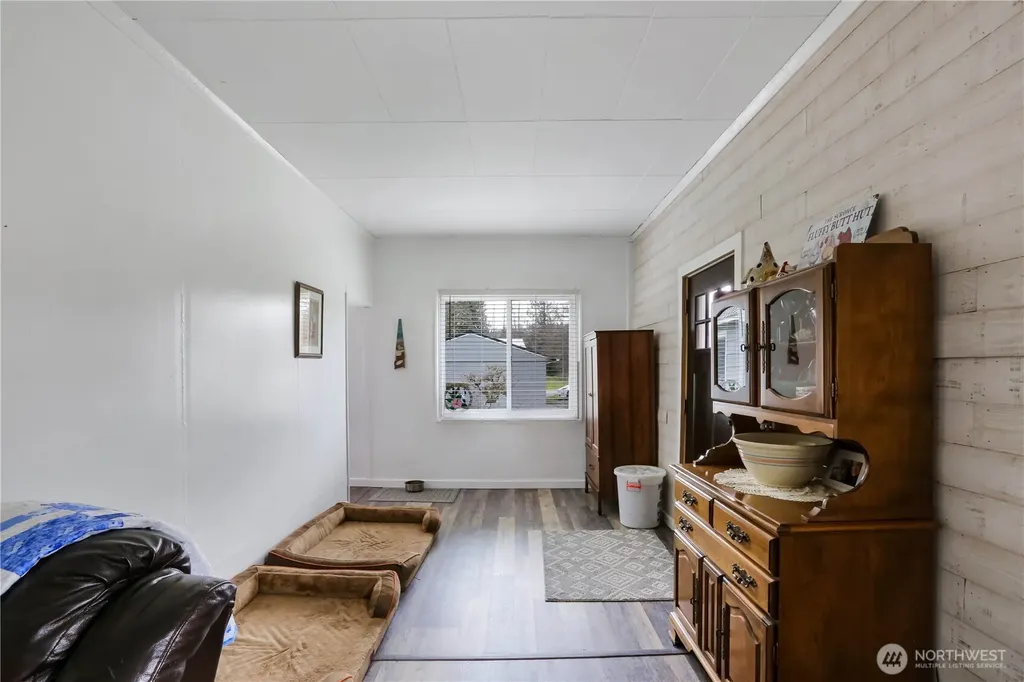 9040 Thunderbird Lane Concrete WA 98237
