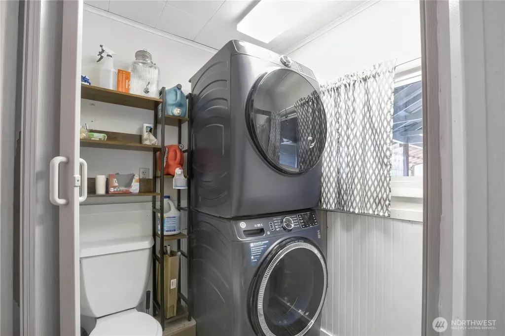 9040 Thunderbird Lane Concrete WA 98237