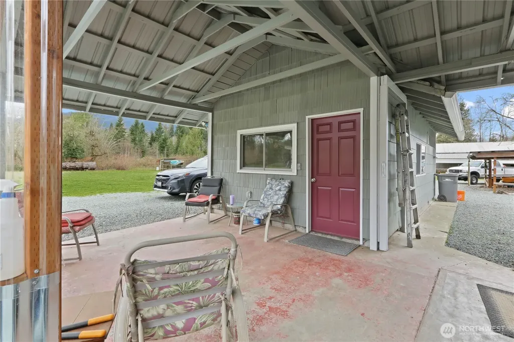 9040 Thunderbird Lane Concrete WA 98237