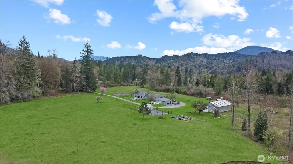 9040 Thunderbird Lane Concrete WA 98237