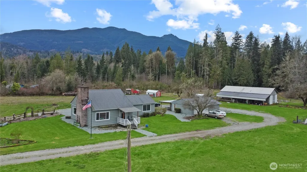 9040 Thunderbird Lane Concrete WA 98237