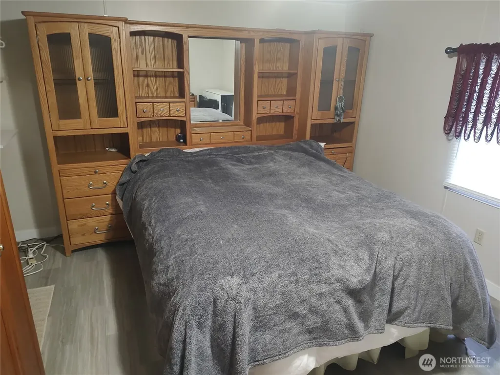 450 N Duckabush Drive E Hoodsport WA 98548