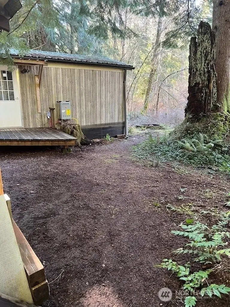 450 N Duckabush Drive E Hoodsport WA 98548