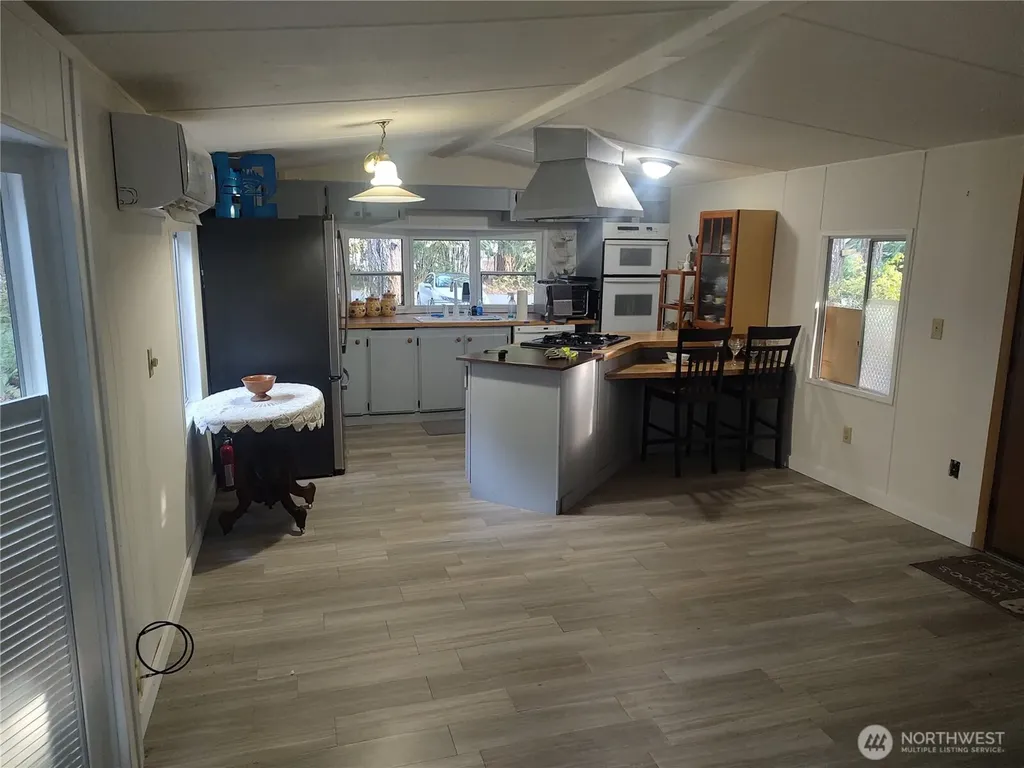 450 N Duckabush Drive E Hoodsport WA 98548