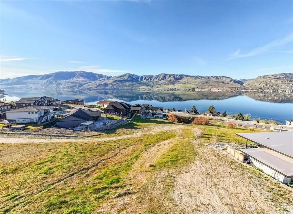 256 Apple Avenue Chelan WA 98816