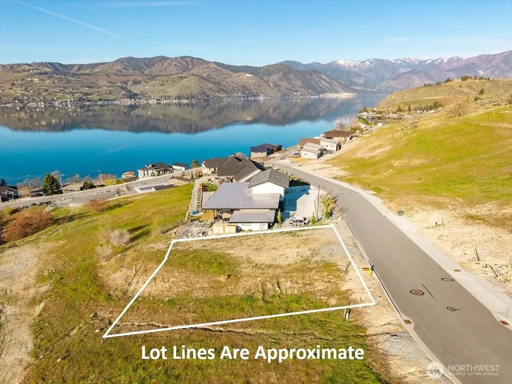 256 Apple Avenue Chelan WA 98816
