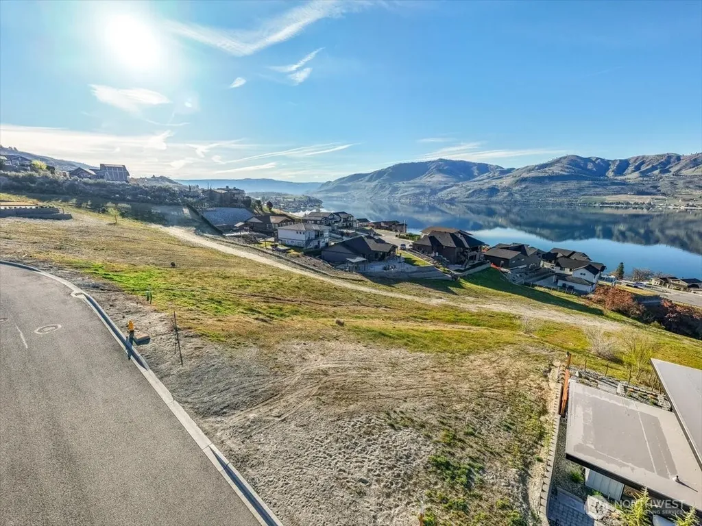 256 Apple Avenue Chelan WA 98816