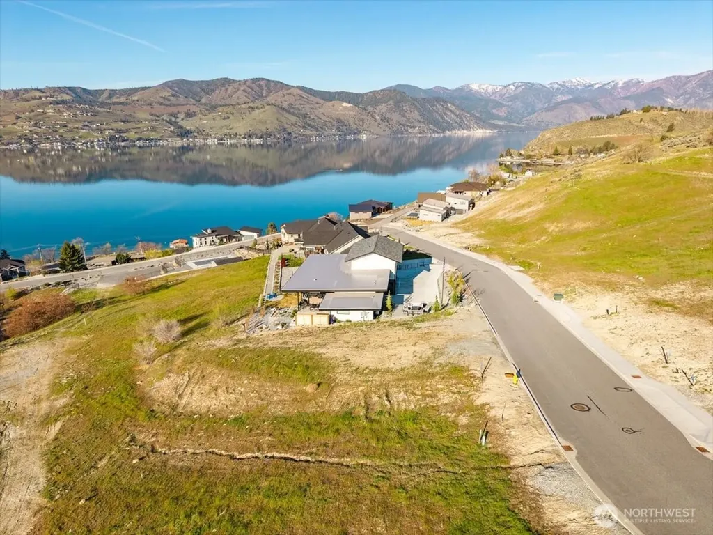 256 Apple Avenue Chelan WA 98816