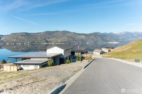 256 Apple Avenue Chelan WA 98816