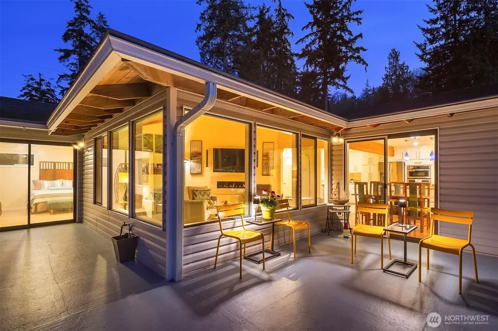 2426 Eastpoint Drive Langley WA 98260