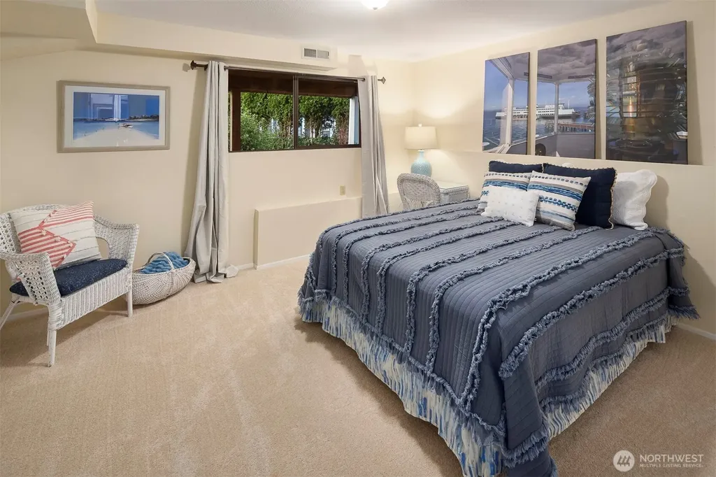 2426 Eastpoint Drive Langley WA 98260