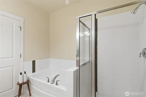134 Cougar Ridge Road NW Issaquah WA 98027