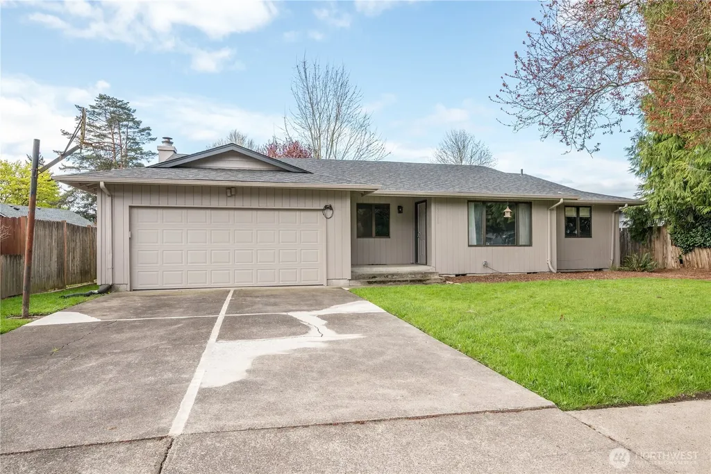 5628 Finch Drive Longview WA 98632